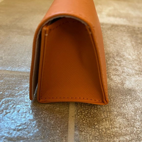 Tory Burch Sunglasses/Eyeglass Case with Dust Bag - Picture 13 of 14